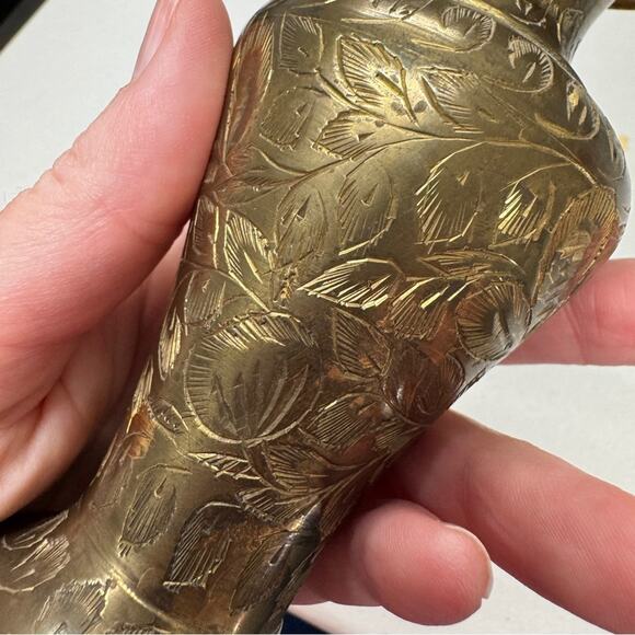 Vintage Brass Floral Etched Mini Bud Vase Boho Home Decor Made In India - Picture 7 of 8
